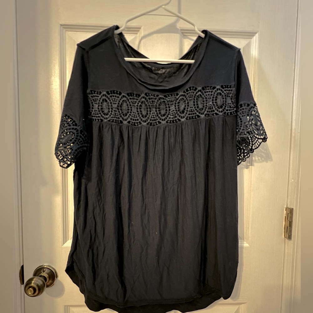 LOFT ladies Navy blue top sz L